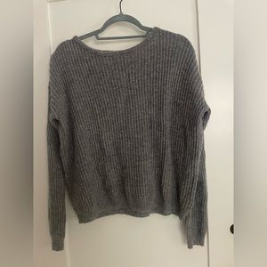 Brandy Melville sweater. Good condition.